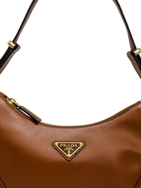 Bolso "Calfskin Arque Shoulder Bag"