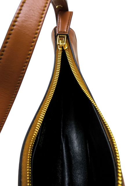 Bolso "Calfskin Arque Shoulder Bag"