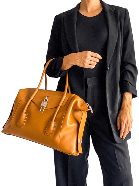 Bolso "Large Antigona Soft Lock"