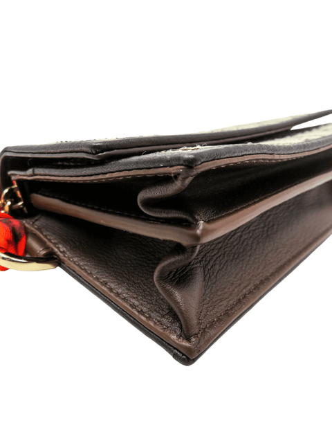 Bolso "Crossbody Wallet on Chain Caracas"