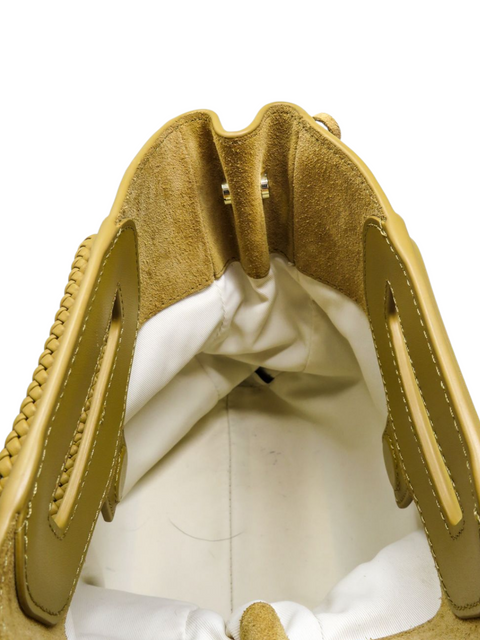 Bolso "M Mini Bag in Suede Leather"