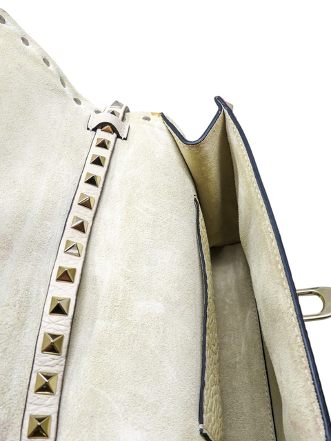 Bolso "Medium Rockstud Flip Lock Crossbody Bag Ivory"