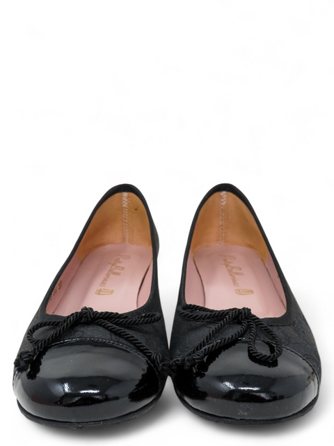Tacones negros