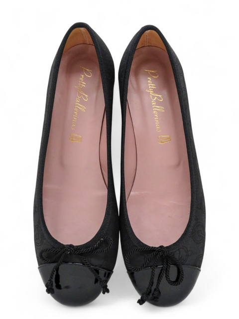 Tacones negros