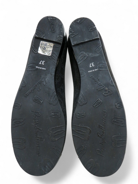 Tacones negros