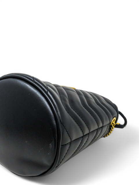 Bolso "GG Marmont Mini Bucket Bag"