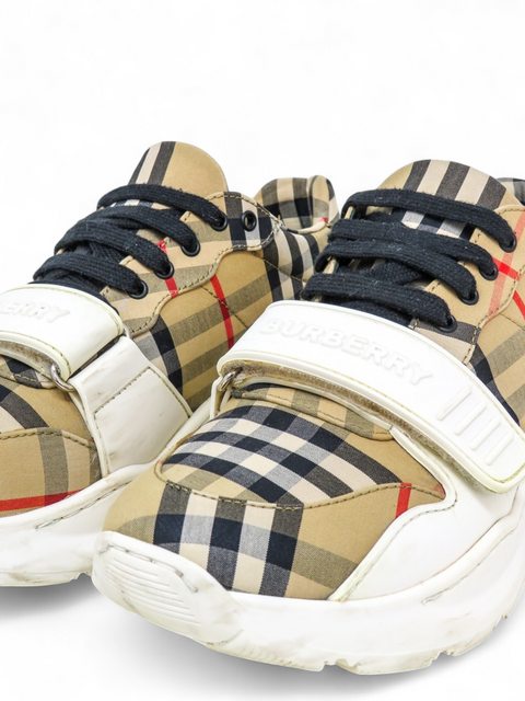 Tenis Novacheck