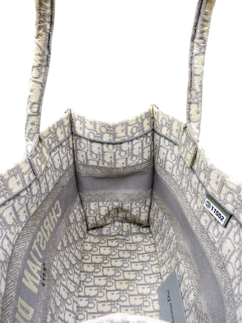 Bolso "Dior Book Tote Oblique Mediano"