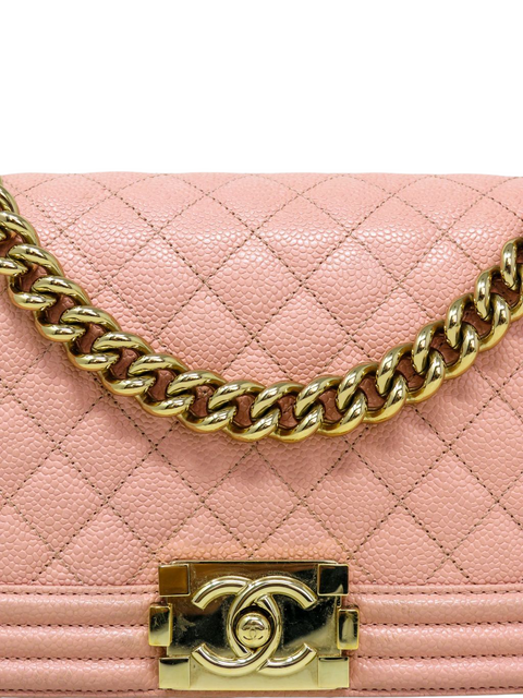 Bolso "Caviar Chevron Quilted Medium Boy Flap"