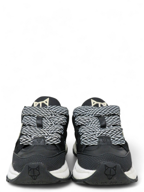 Tenis "Freeway Black Cow Suede"