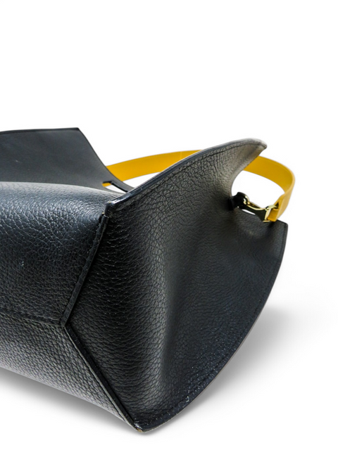 Bolso Negro