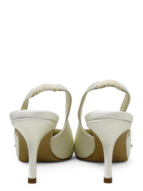 Tacones "Crystal Embellished Pumps"