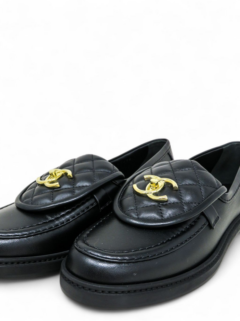 Mocasines "Lambskin Quilted CC Turnlock Loafers"