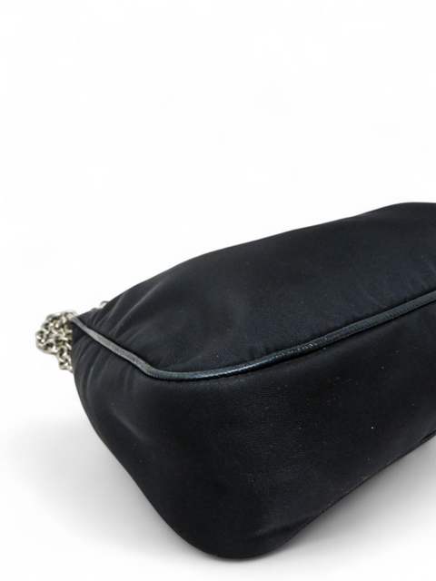 Bolso "Enameled Metal Triangle Re-Edition 2005"