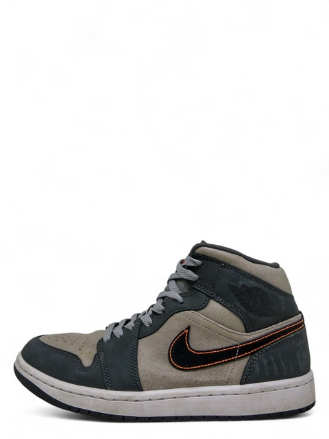 Tenis "Air Jordan 1 Mid SE"