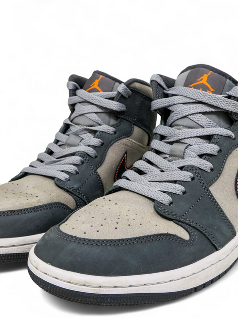 Tenis "Air Jordan 1 Mid SE"