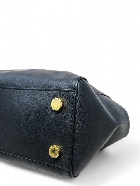 Bolso Negro