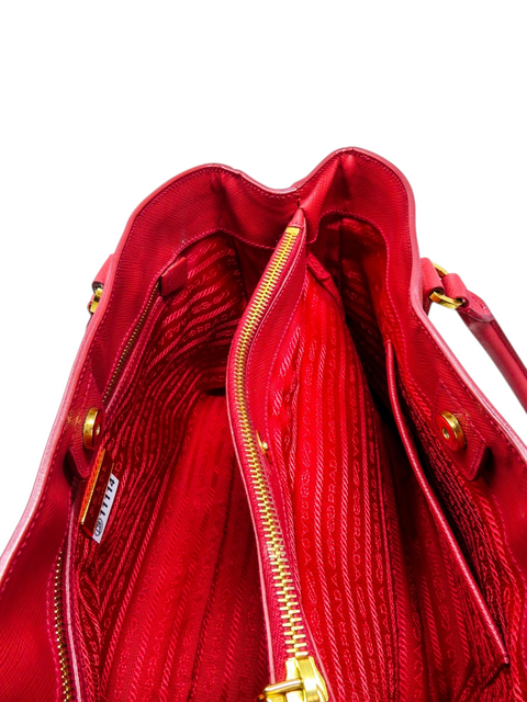 Bolso "Saffiano Lux Galleria Double Zip Tote"