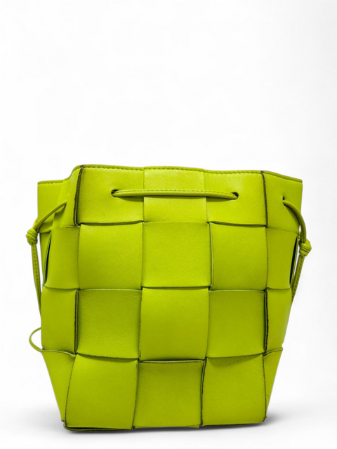 Bolso "Nappa Maxi Intrecciato Small Cassette Bucket Bag"