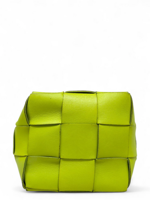 Bolso "Nappa Maxi Intrecciato Small Cassette Bucket Bag"