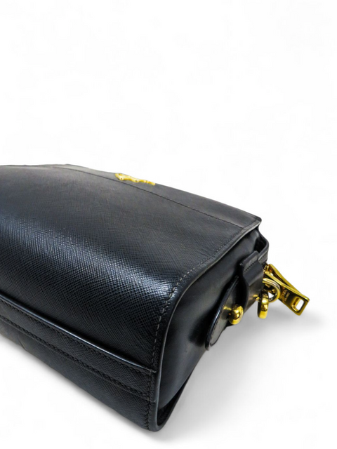 Bolso "Saffiano Lux Esplanade Crossbody Bag"