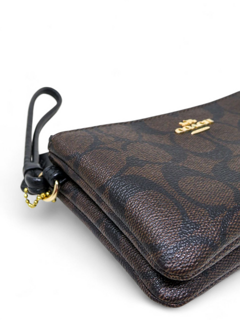 Clutch "Double Corner Zip Wristlet"