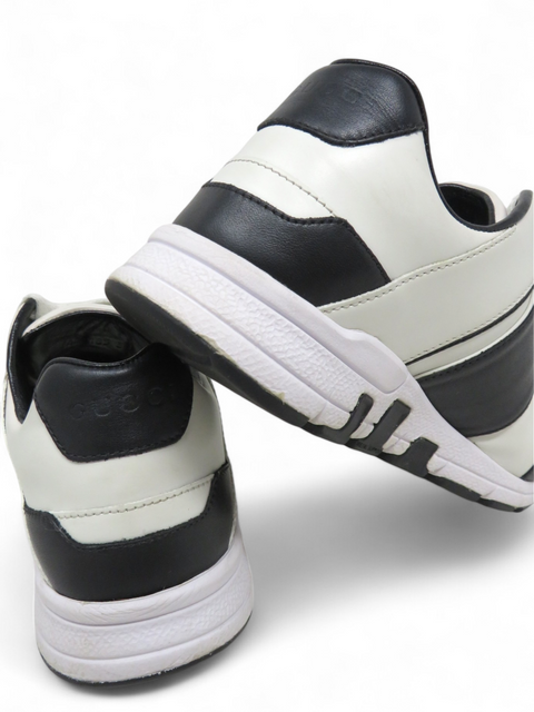 Tenis "Interlocking G Logo Leather Sneakers"