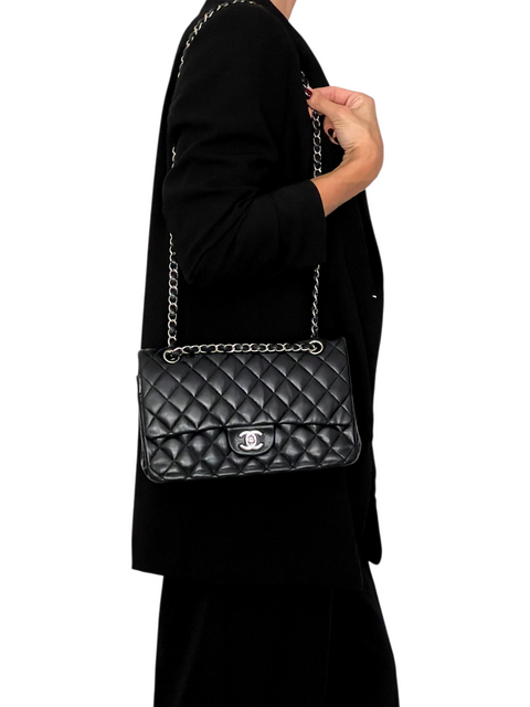 Bolso "Lambskin Classic Medium Double Flap Bag"
