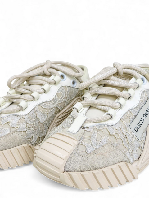 Tenis "Lace Sneakers"