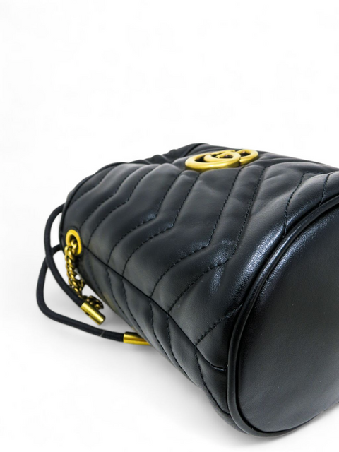 Bolso "GG Marmont Mini Bucket Bag"