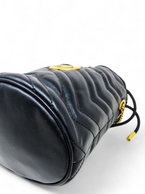 Bolso "GG Marmont Mini Bucket Bag"