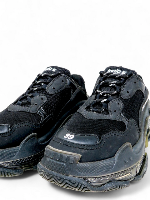Tenis "Triple S Chunky Sneakers"