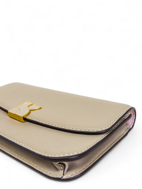 Bolso "Dakota Flap Wristlet"