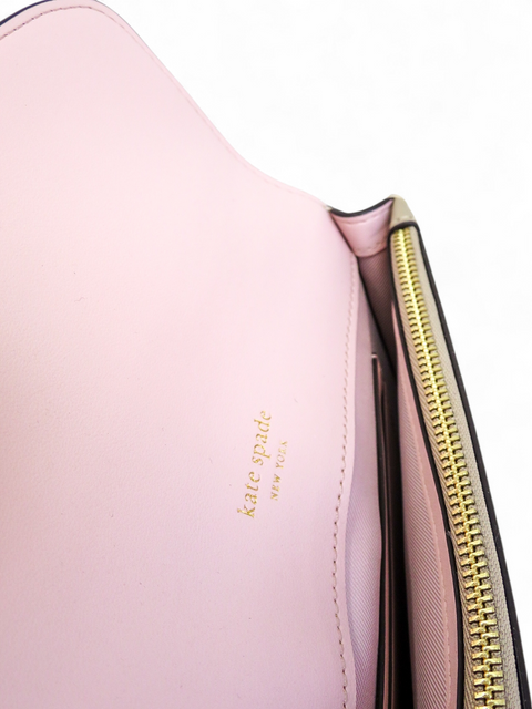 Bolso "Dakota Flap Wristlet"