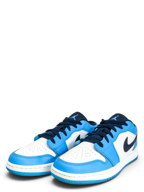 Tenis "Air Jordan 1 Low University"
