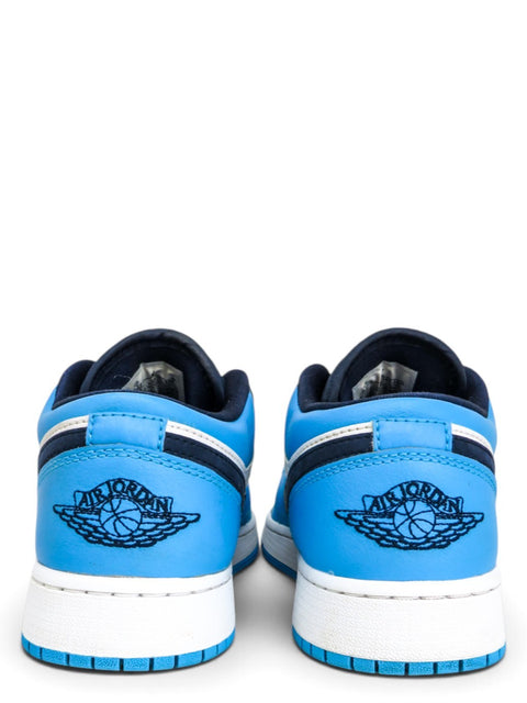 Tenis "Air Jordan 1 Low University"