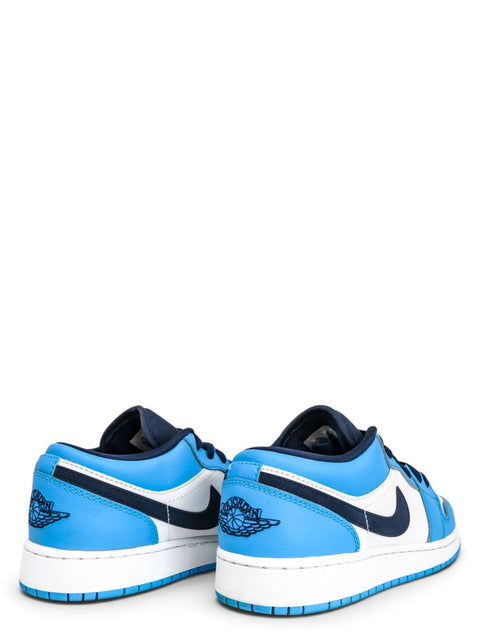 Tenis "Air Jordan 1 Low University"