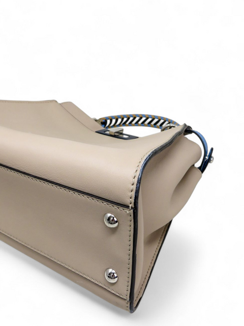 Bolso "Peekaboo with Pocket Defender"