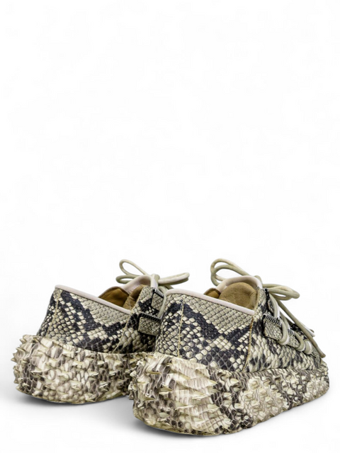 Tenis "Leather Animal Print Sneakers"