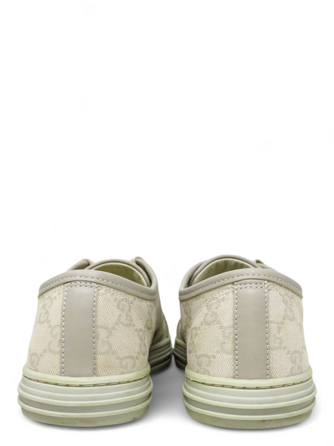 Tenis Grises