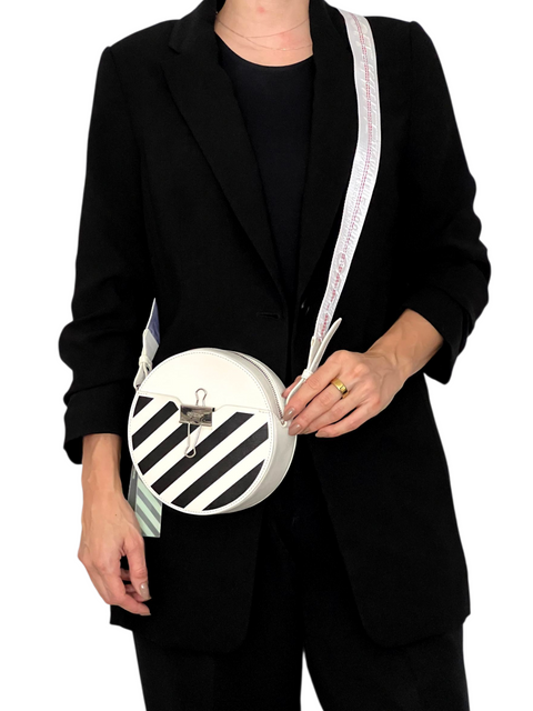 Bolso "Leather Diagonal Round"