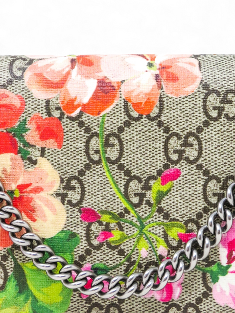 Bolso "GG Blooms Supreme Chain Wallet"