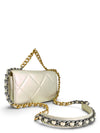 Bolso "WOC Chanel 19"