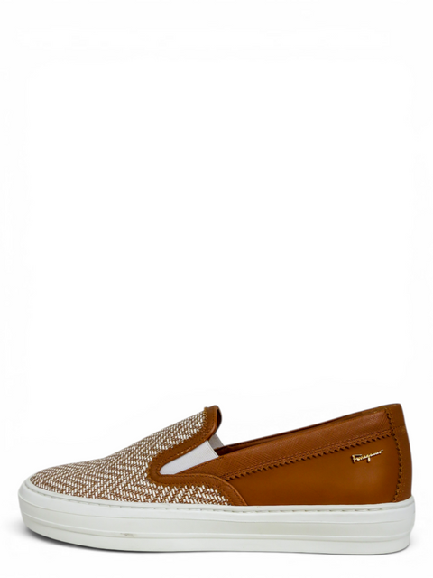 Slip-On Cafés