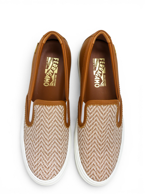 Slip-On Cafés