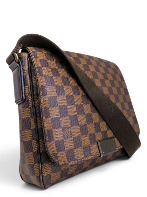 Bolso "Damier Ebene Brooklyn PM"