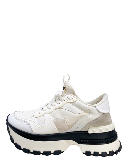 Tenis "White Camo Print Leather and Canvas Rockrunner Platform Sneakers"