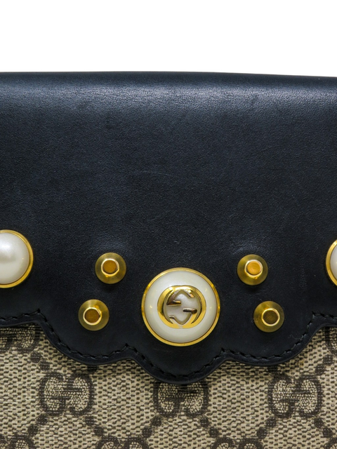 Billetera "Faux Pearl Accents Compact Wallet"