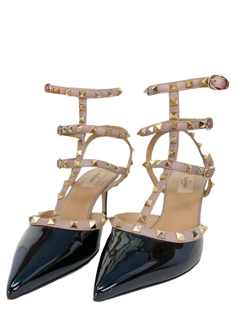 Tacones "Rockstud Accents Patent Leather T-Strap Pumps"