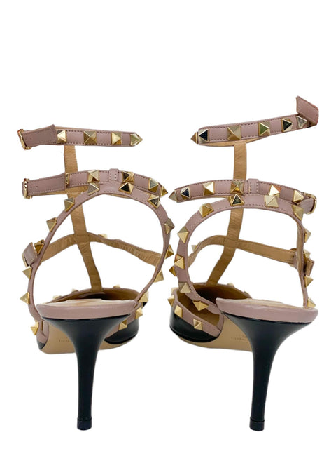Tacones "Rockstud Accents Patent Leather T-Strap Pumps"
